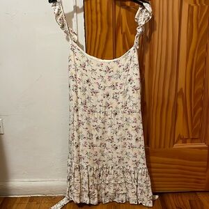 Lulus floral dress (size medium)